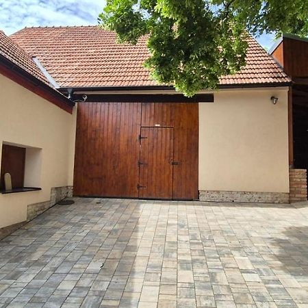 Apartmany Pulgary Bulhary Exterior foto