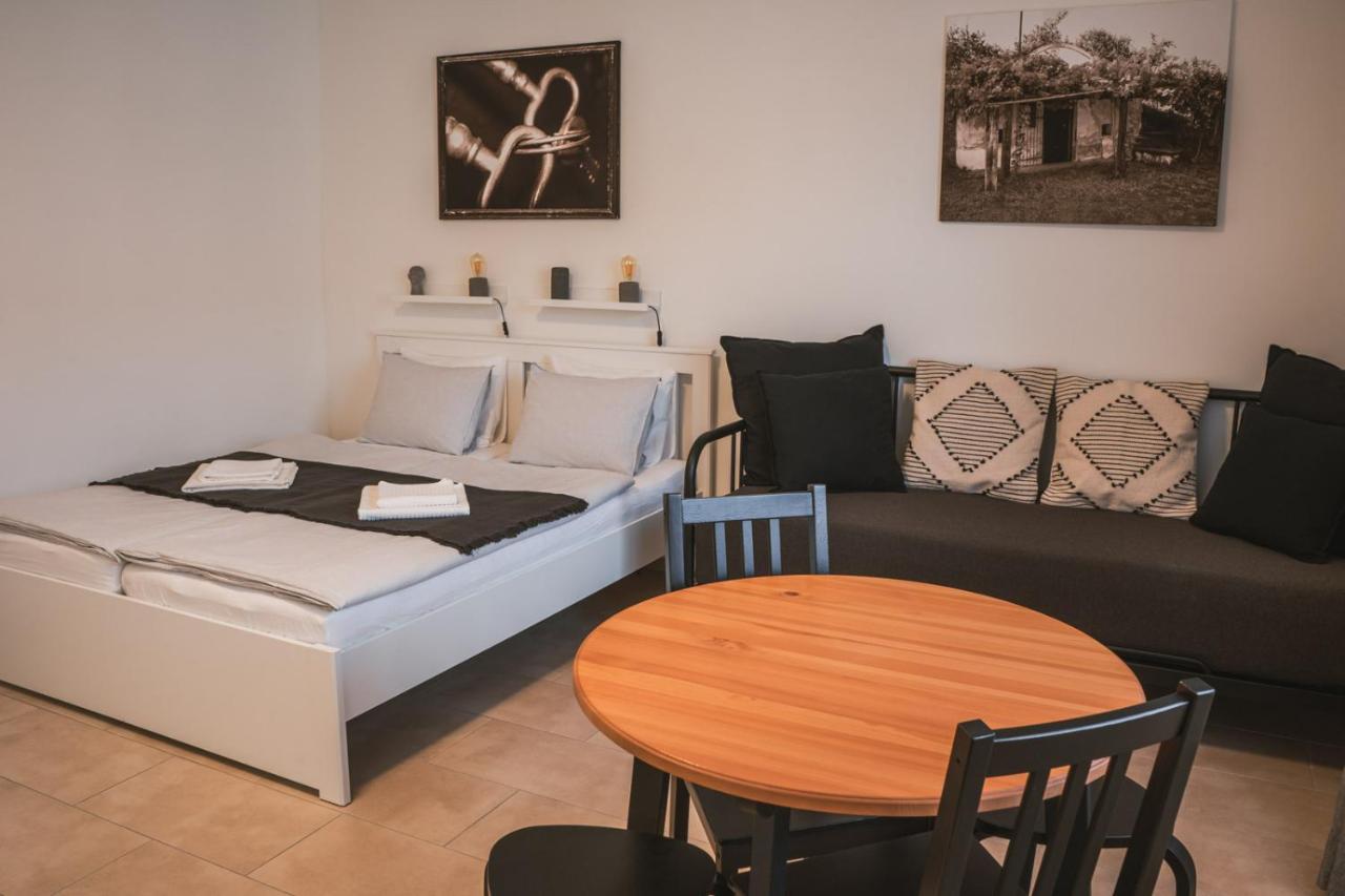 Apartmany Pulgary Bulhary Exterior foto